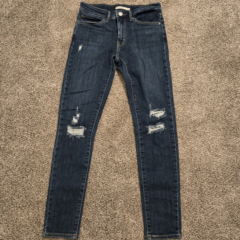 Levi distressed jeans